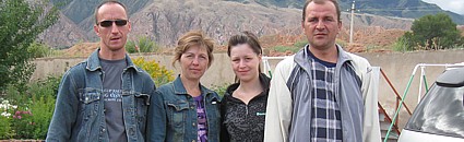 туристы Чернышовы Андрей, Оксана, Эрика и Париев Виталий, Германия, 12.08.11 г.  - отдыхали у Веры на Иссык-Куле